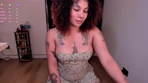 Snapshot of aleja1234lo chatting on 02/19/26, 03:57 aleja1234lo online show from 02/19/26, 03:57