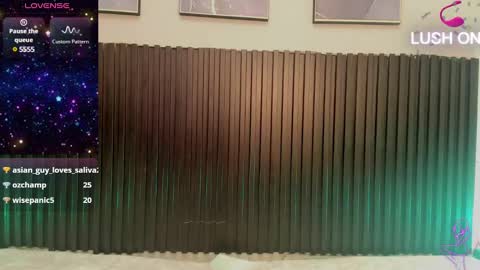 aleja__slav3 online show from 12/17/24, 12:45