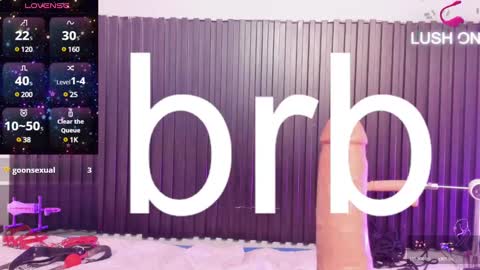 aleja__slav3 online show from 02/04/25, 08:56