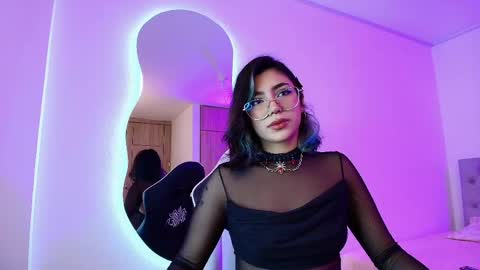 Snapshot of aleja__storm chatting on 05/22/26, 12:11 A L E J A online show from 05/22/26, 12:11