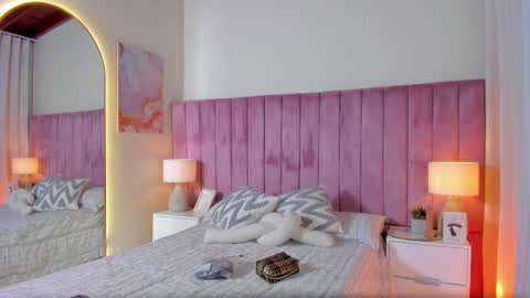 Alejandra Arango online show from 01/12/26, 07:52