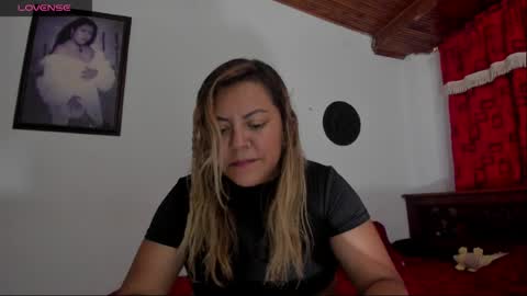 Snapshot of aleja_lollipop chatting on 06/02/26, 03:41 Aleja online show from 06/02/26, 03:41