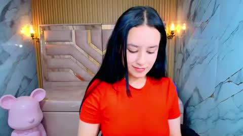 Snapshot of aleja_r_ chatting on 06/11/26, 07:45 Aleja online show from 06/11/26, 07:45