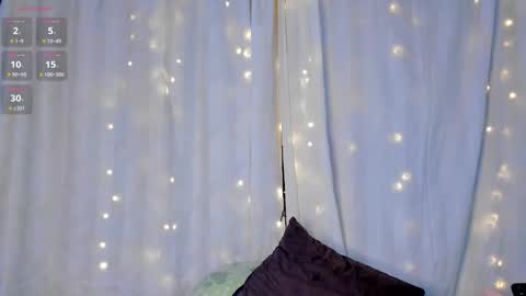 Snapshot of aleja_rossi chatting on 11/21/25, 03:49 Aleja online show from 11/21/25, 03:49