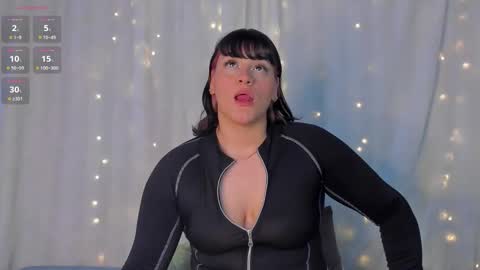 Snapshot of aleja_rossi chatting on 11/25/25, 03:17 Aleja online show from 11/25/25, 03:17