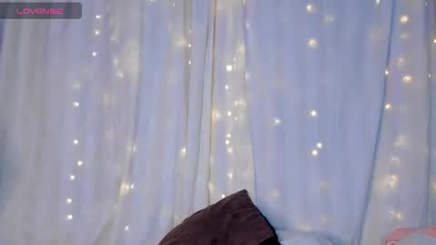 Snapshot of aleja_rossi chatting on 11/29/25, 01:19 Aleja online show from 11/29/25, 01:19