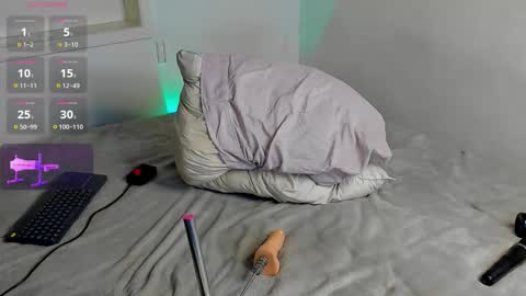 Snapshot of aleja_rossi chatting on 02/18/26, 04:03 Aleja online show from 02/18/26, 04:03