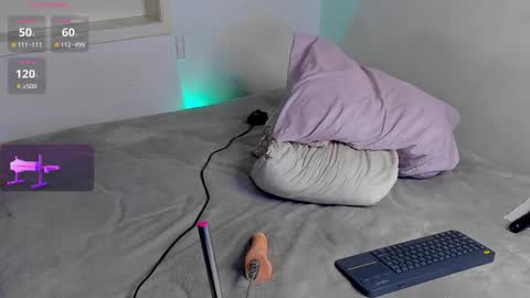 Snapshot of aleja_rossi chatting on 02/19/26, 03:08 Aleja online show from 02/19/26, 03:08