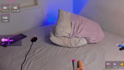 Snapshot of aleja_rossi chatting on 03/13/26, 03:29 Aleja online show from 03/13/26, 03:29