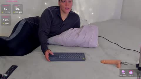 Snapshot of aleja_rossi chatting on 03/24/26, 01:05 Aleja online show from 03/24/26, 01:05