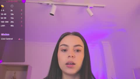 Alejandra online show from 11/07/25, 11:21