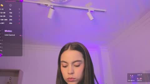 Alejandra online show from 04/13/26, 11:16