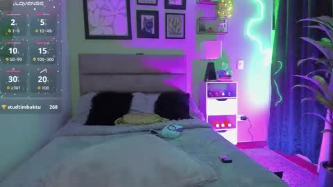 Aleja Queen online show from 09/10/25, 12:10