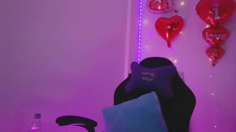 Aleja Harker  online show from 01/30/25, 02:16