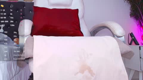 Alejandra online show from 12/23/24, 06:22