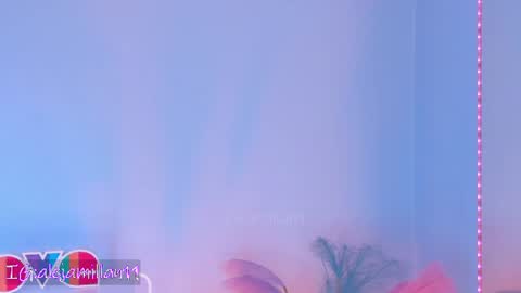 Snapshot of alejamillan1 chatting on 07/15/26, 05:02 night GTM -5 online show from 07/15/26, 05:02