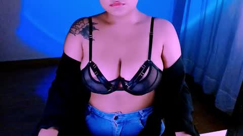Alejandra  online show from 10/29/25, 01:08