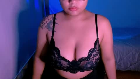 Snapshot of alejandra_conde chatting on 05/25/26, 11:22 Alejandra online show from 05/25/26, 11:22