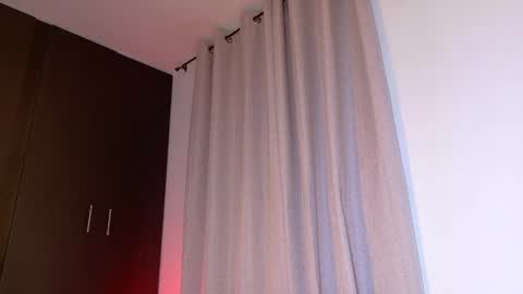 alejandra_dunn1 online show from 05/20/26, 07:09