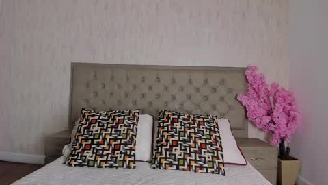 alejandra_marin_ online show from 05/08/26, 12:27