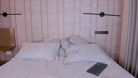 alejandra_marin_ online show from 05/13/26, 03:15