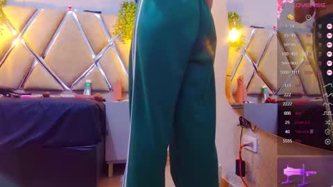 alejandra martins online show from 11/08/25, 03:07