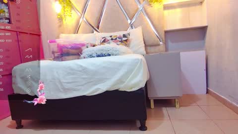 alejandra martins online show from 11/15/25, 03:04