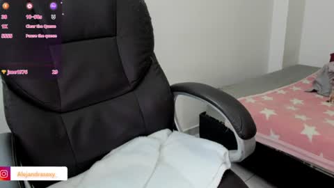 Snapshot of alejandra_milf_ chatting on 07/09/26, 06:12 alejandra online show from 07/09/26, 06:12