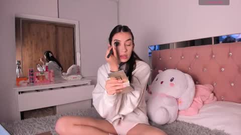 alejandraaa_ online show from 10/09/25, 01:25