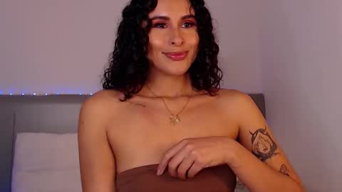 Danna Ray online show from 11/08/25, 05:01