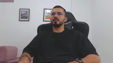 Snapshot of alejandroo_7 chatting on 12/16/25, 04:34 alejandroo_7 online show from 12/16/25, 04:34