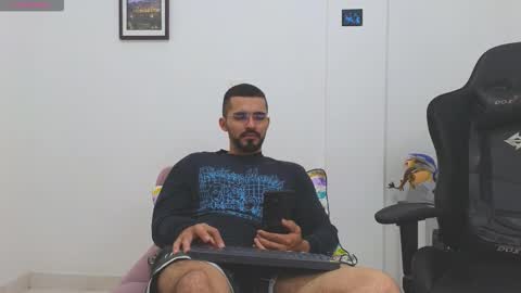 Snapshot of alejandroo_7 chatting on 01/31/26, 07:11 alejandroo_7 online show from 01/31/26, 07:11