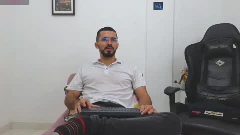 Snapshot of alejandroo_7 chatting on 02/01/26, 08:40 alejandroo_7 online show from 02/01/26, 08:40