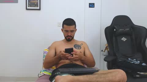 Snapshot of alejandroo_7 chatting on 02/03/26, 06:46 alejandroo_7 online show from 02/03/26, 06:46