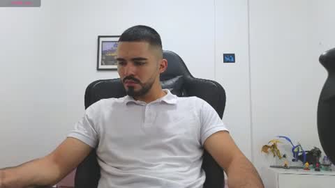 Snapshot of alejandroo_7 chatting on 07/08/26, 06:23 alejandroo_7 online show from 07/08/26, 06:23