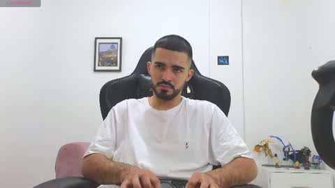 Snapshot of alejandroo_7 chatting on 07/09/26, 06:34 alejandroo_7 online show from 07/09/26, 06:34