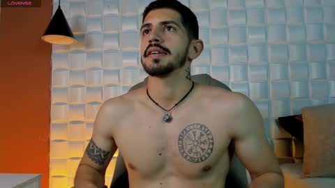 Snapshot of alejandrostorm chatting on 02/27/26, 11:38 Alejo online show from 02/27/26, 11:38