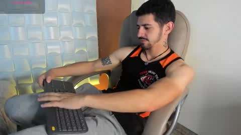 Snapshot of alejandrostorm chatting on 03/20/26, 04:28 Alejo online show from 03/20/26, 04:28