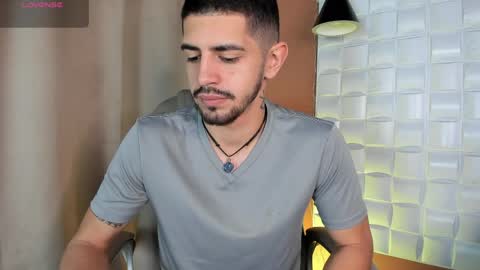 Snapshot of alejandrostorm chatting on 04/01/26, 04:46 Alejo online show from 04/01/26, 04:46