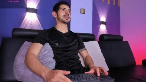 Alejo  online show from 06/07/26, 05:44