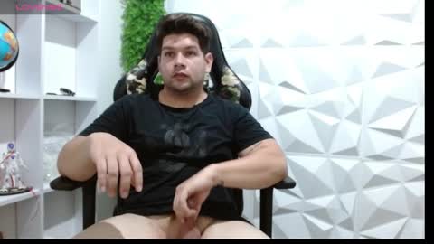 Snapshot of alejandrothompson chatting on 12/05/24, 03:04 alejandro online show from 12/05/24, 03:04