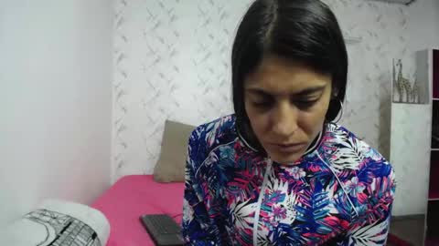 Snapshot of alejaxxxhot chatting on 02/18/26, 11:33 alejaxxxhot online show from 02/18/26, 11:33
