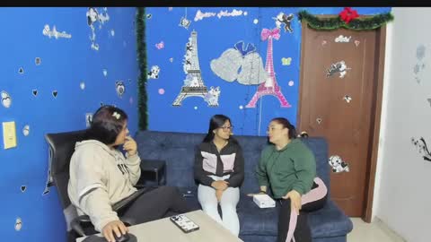 zoe and Kataleya online show from 02/10/25, 12:29