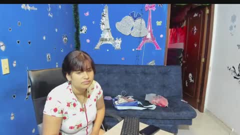 zoe and Kataleya online show from 02/11/25, 12:58