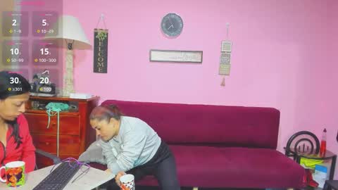 zoe and Kataleya online show from 09/10/25, 12:27