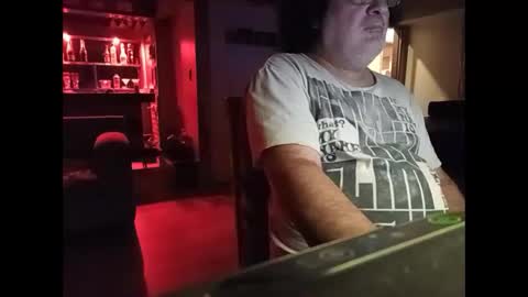 Snapshot of alejito16 chatting on 10/05/25, 07:17 alejito16 online show from 10/05/25, 07:17