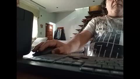 Snapshot of alejito16 chatting on 10/20/25, 07:36 alejito16 online show from 10/20/25, 07:36