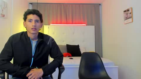 Snapshot of alejo_exotic chatting on 04/26/26, 02:42 alejo_exotic online show from 04/26/26, 02:42