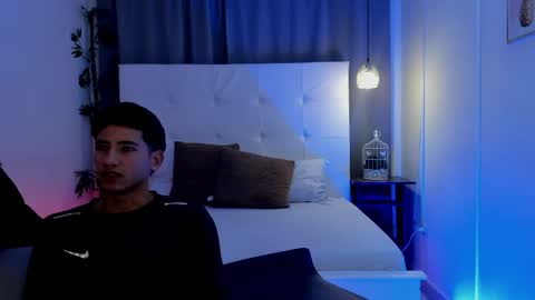 Snapshot of alejo_exotic chatting on 05/25/26, 12:11 alejo_exotic online show from 05/25/26, 12:11