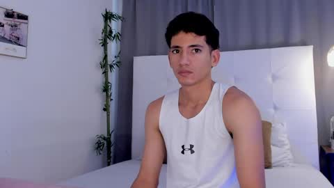 Snapshot of alejo_exotic chatting on 05/27/26, 12:35 alejo_exotic online show from 05/27/26, 12:35